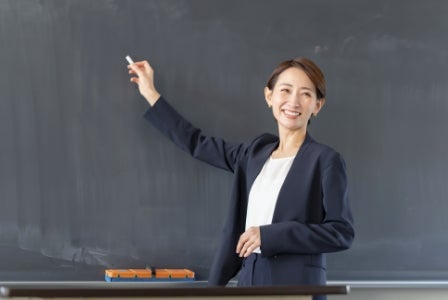 専任教諭・正社員